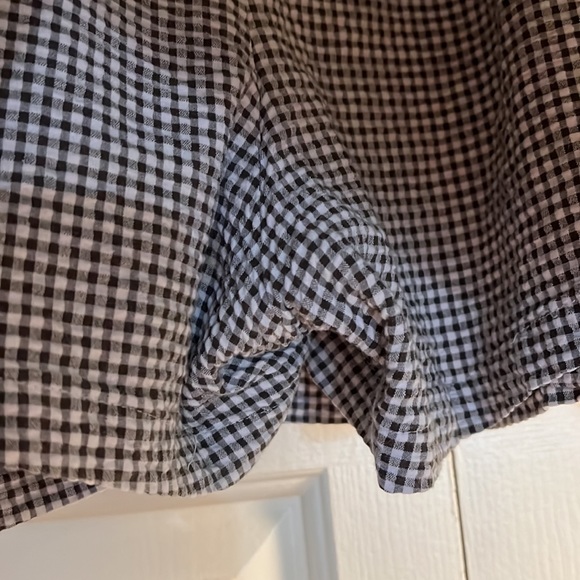 B Moss sear sucker skort brown and white - Picture 3 of 5